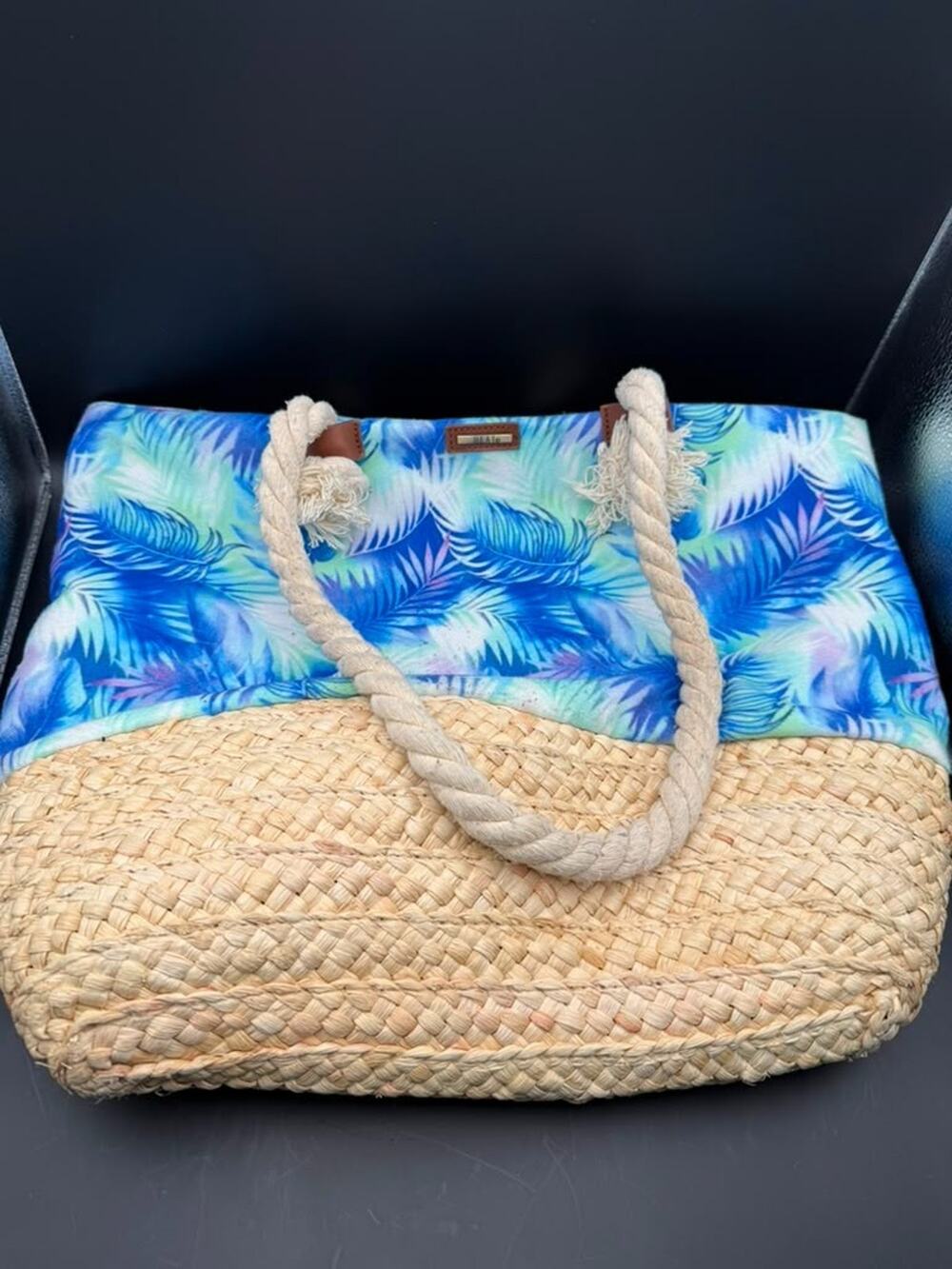 HEAT Swimwear Blue Palm Leaf Straw Beach Tote Bag Rope Handles Large Zip Top